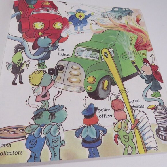 Twiddle Bugs at Work SESAME STREET community - Picture 7 of 12